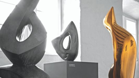 Pourquoi intégrer une sculpture abstraite marocaine dans votre décoration intérieure ?